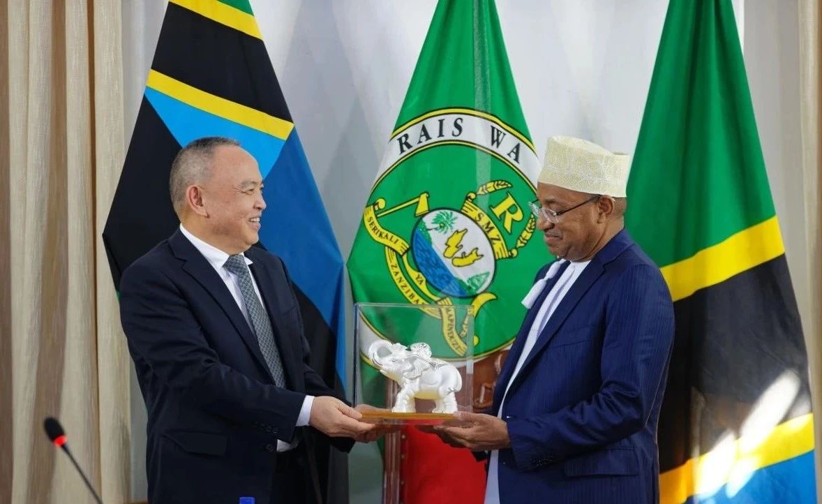 1732860756535831.jpg ba1bdc8529160bc5272ae323d07eb8e0.jpg